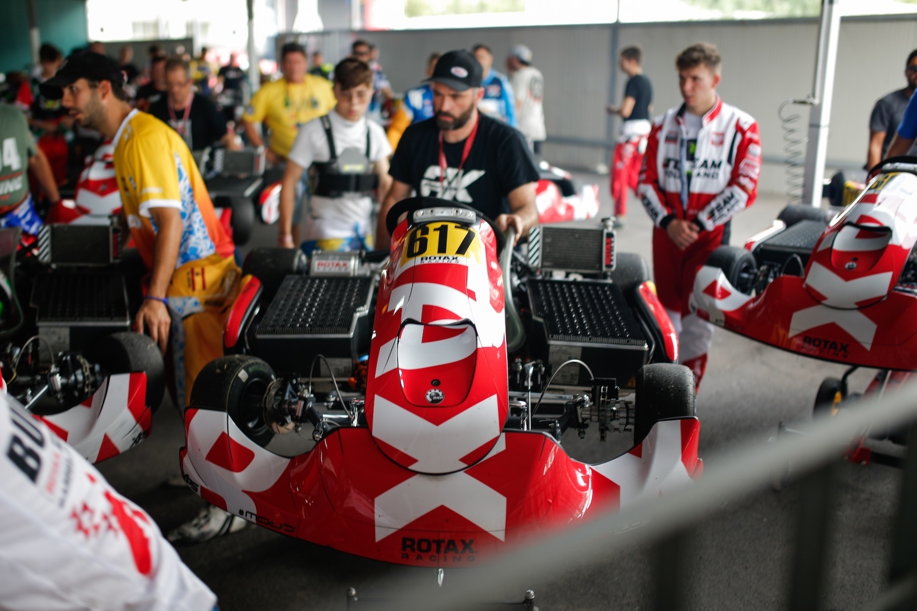 RMCGF24 20241022 Racing teams on the pre grid with the Rotax E20 e kart 3171